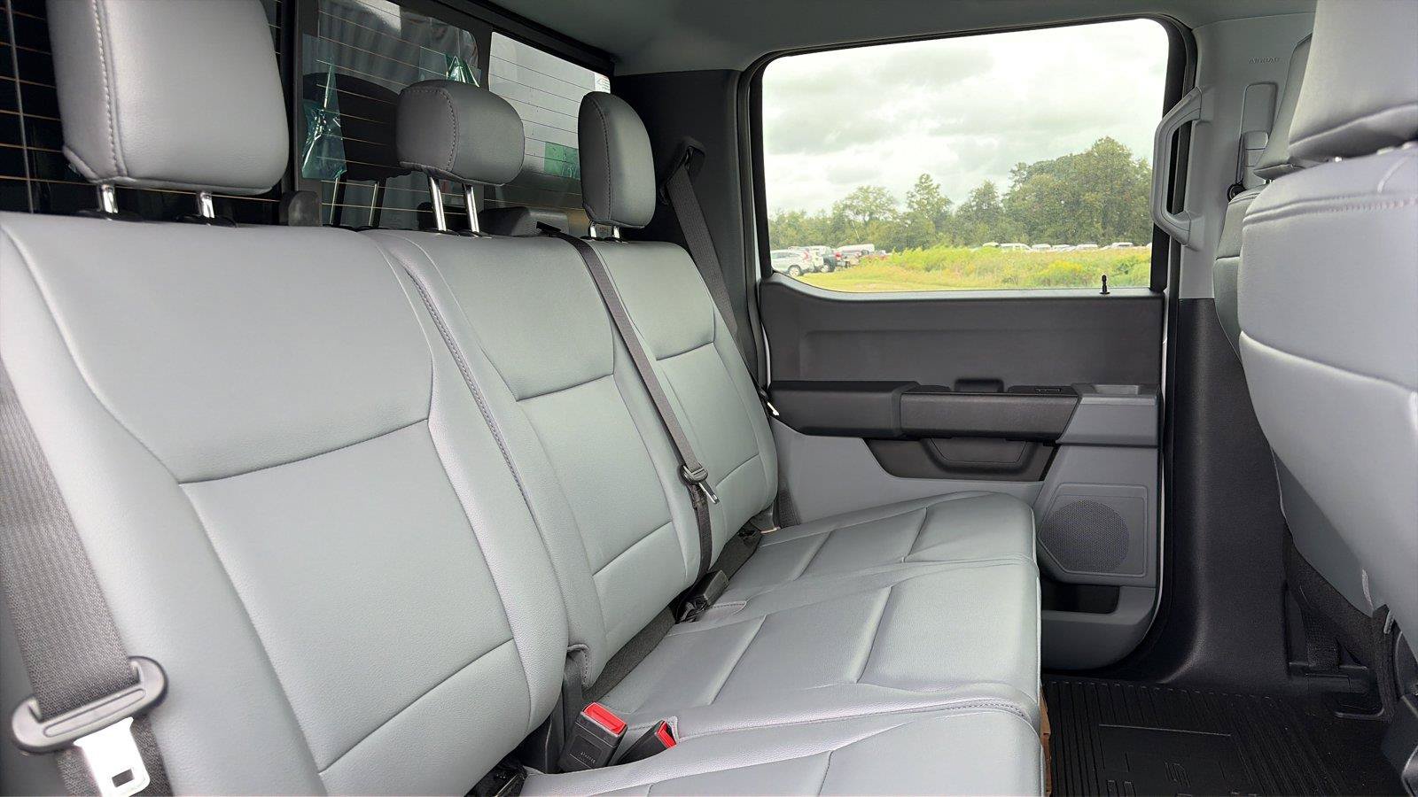 New 2026 Ford F450 XL w/ XL Chrome Package AWD/4WD image 17