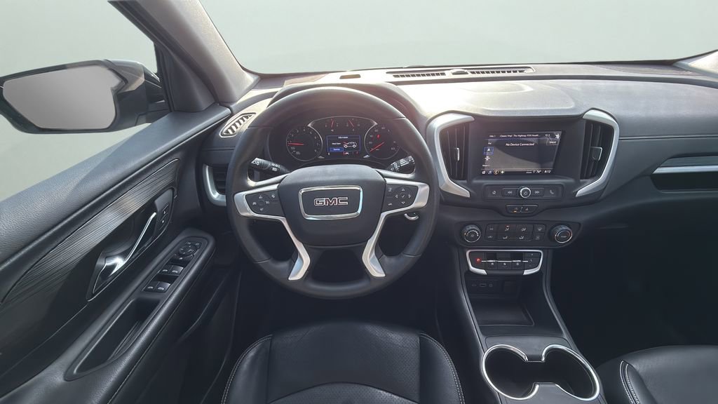 Used 2024 GMC Terrain SLE w/ Elevation Edition FWD image 17