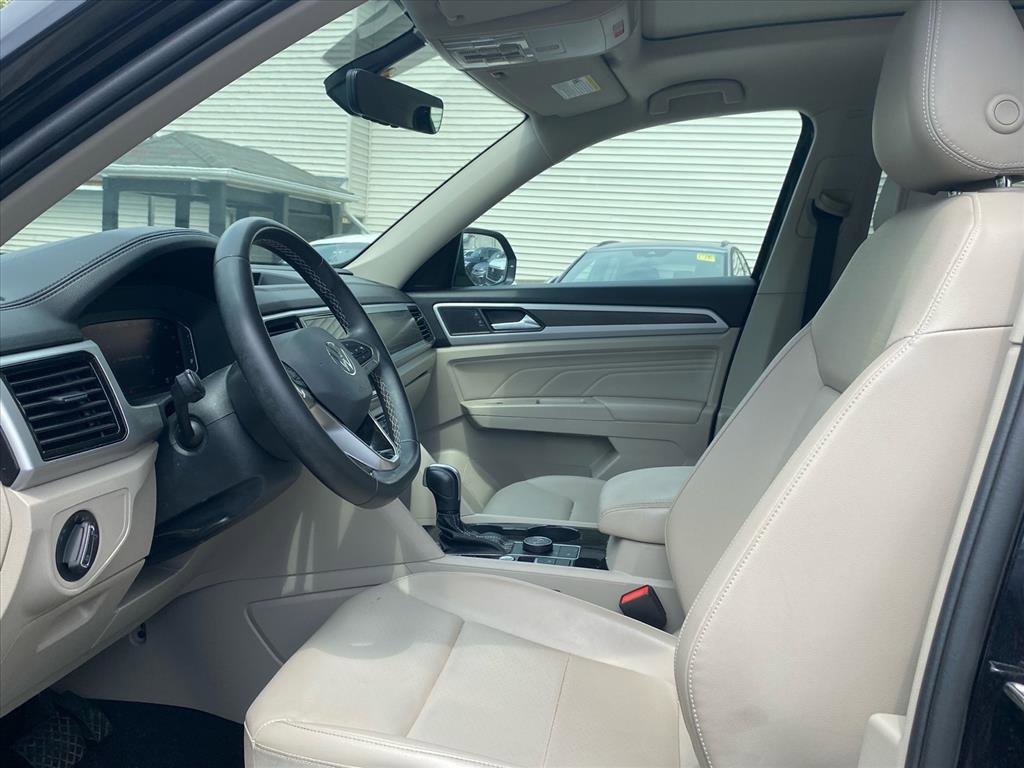Used 2023 Volkswagen Atlas SE w/ Panoramic Sunroof Package AWD/4WD image 8