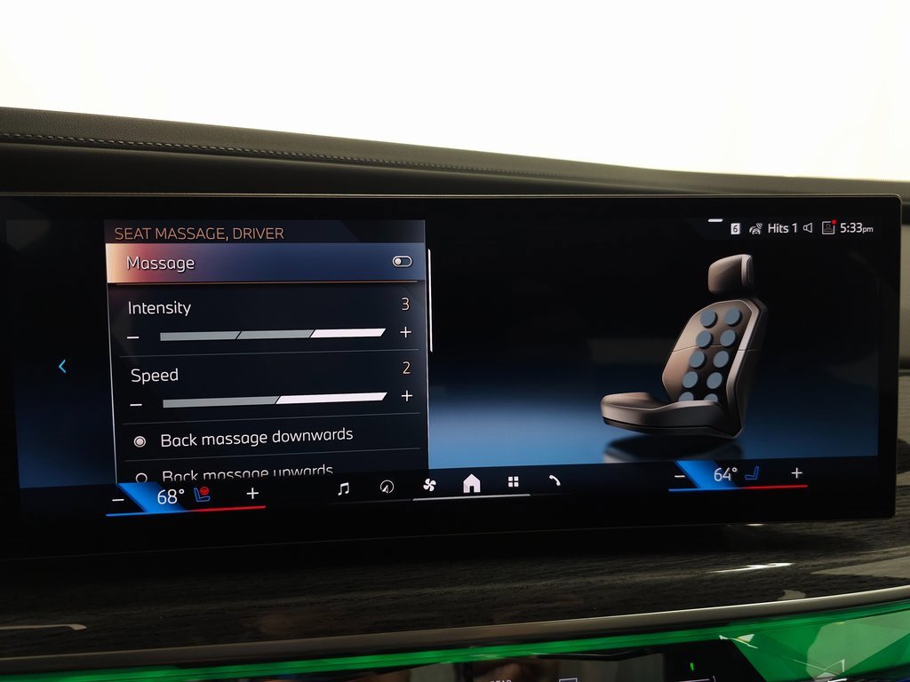 Used 2025 BMW i7 eDrive50 w/ M Sport Package image 26