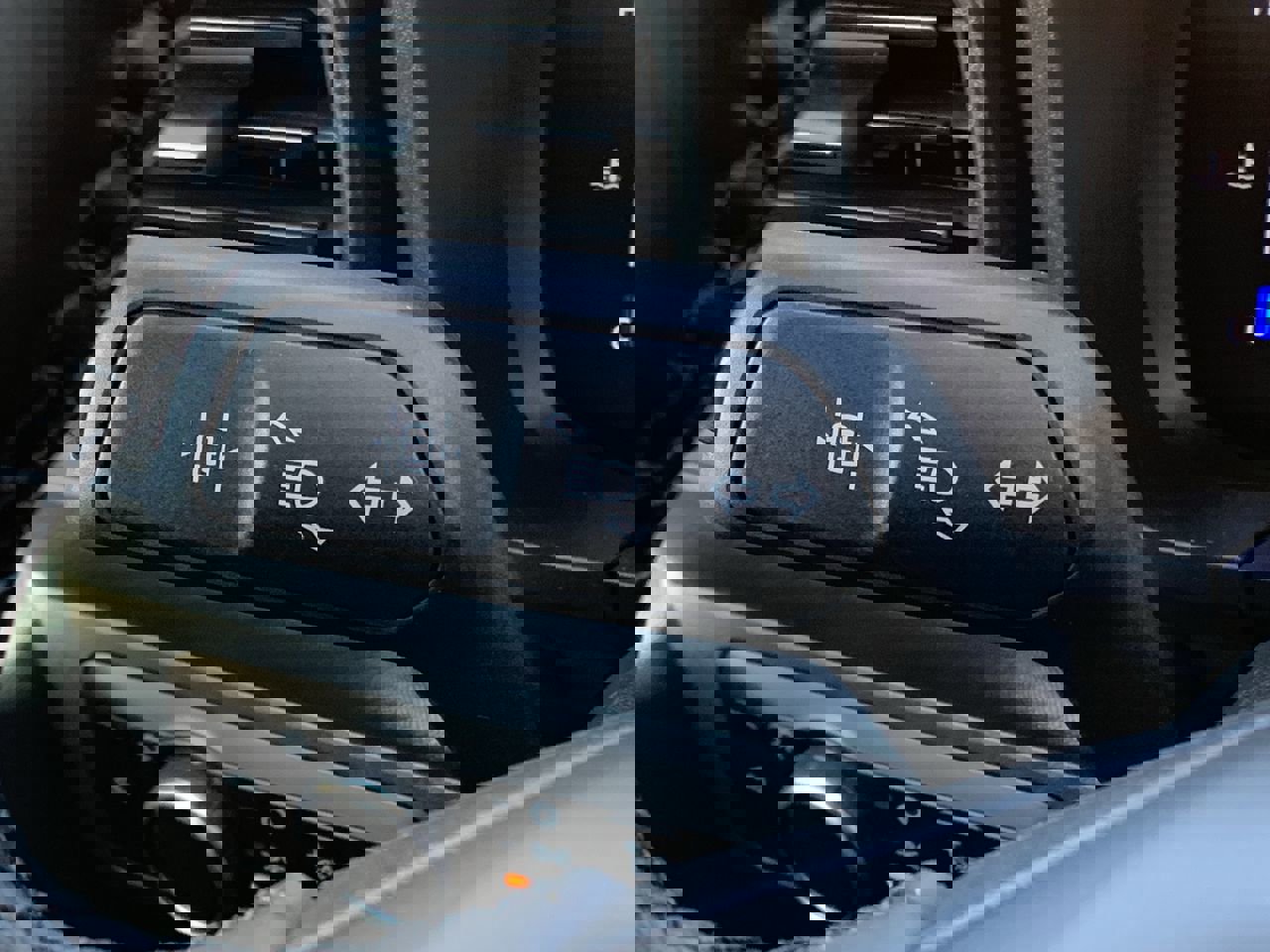 New 2025 Ford Maverick XLT w/ XLT Luxury Package image 29