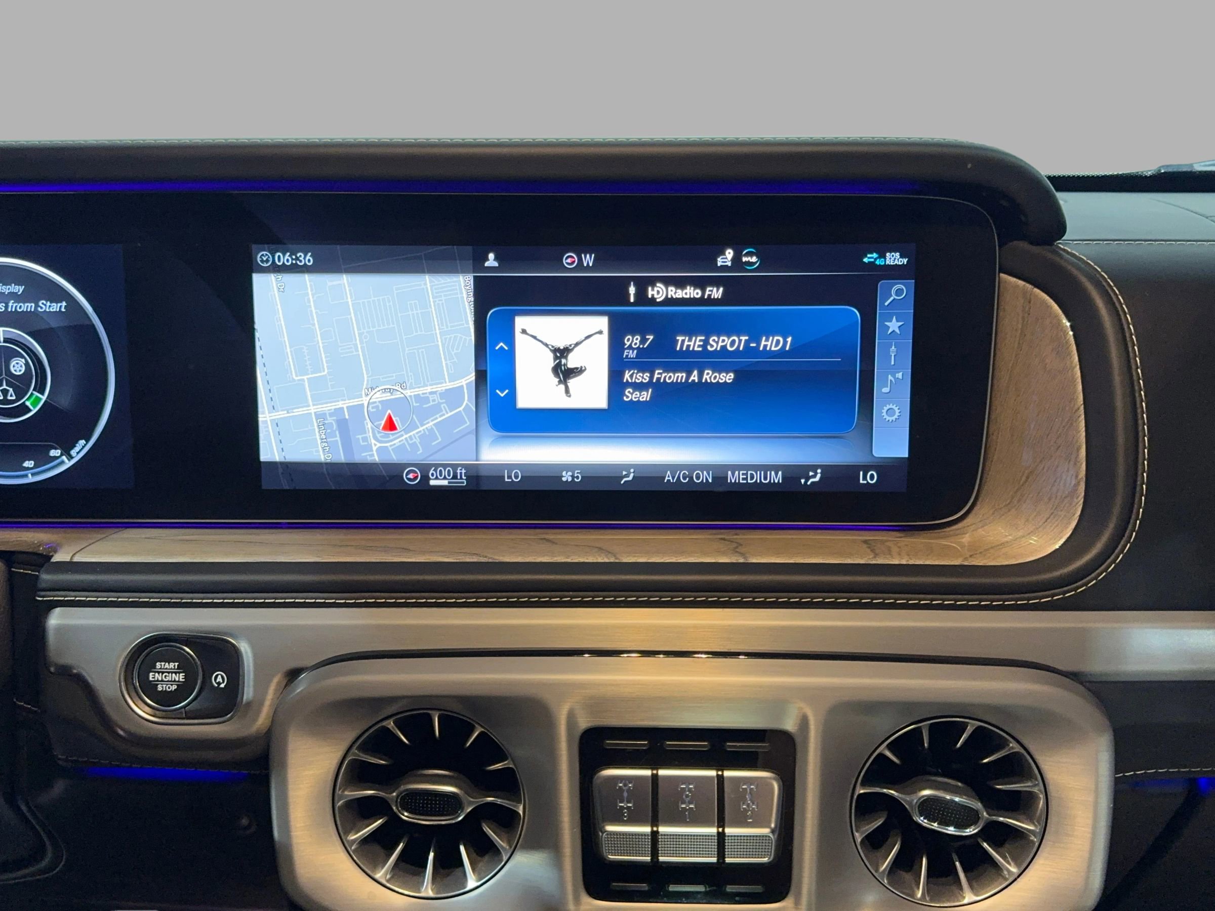 Used 2021 Mercedes-Benz G 550 G 550 image 32