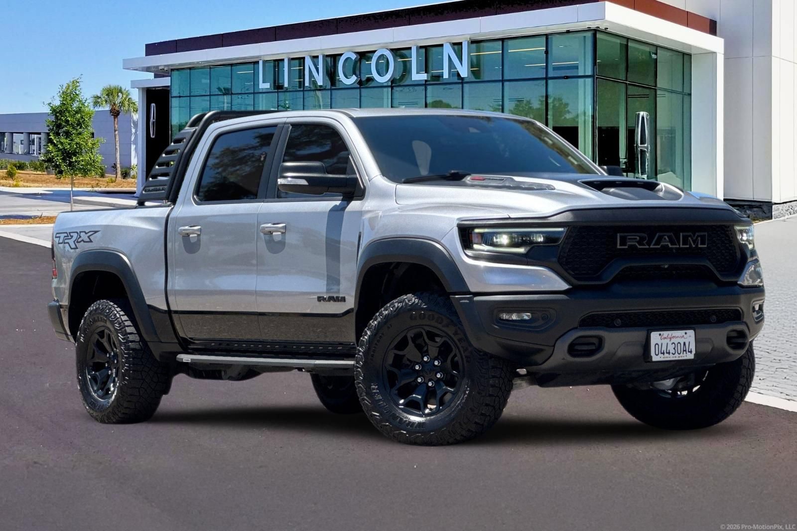 Used 2022 RAM 1500 TRX w/ TRX Level 1 Equipment Group AWD/4WD image 2