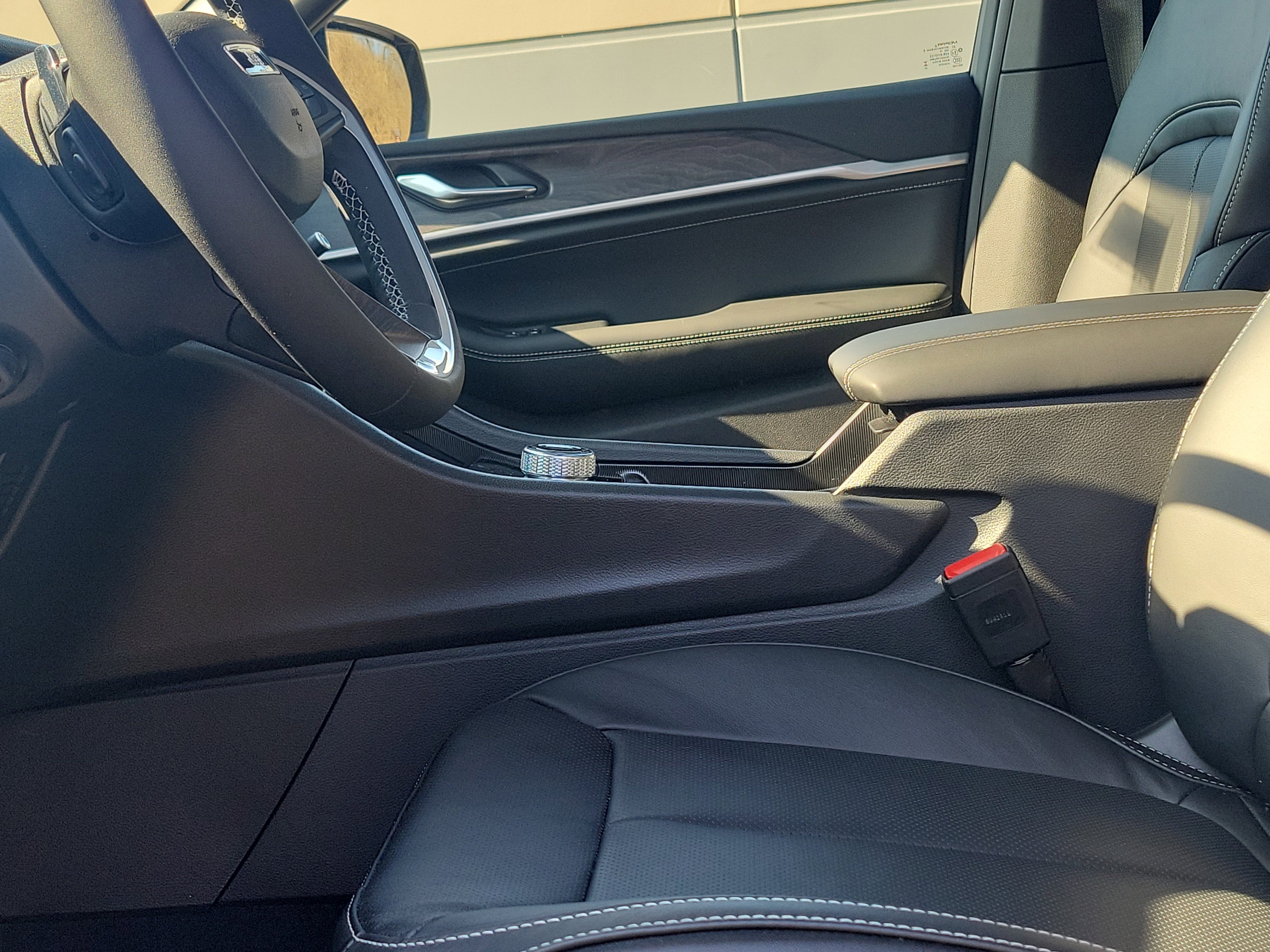 New 2026 Jeep Grand Cherokee Limited Reserve image 21