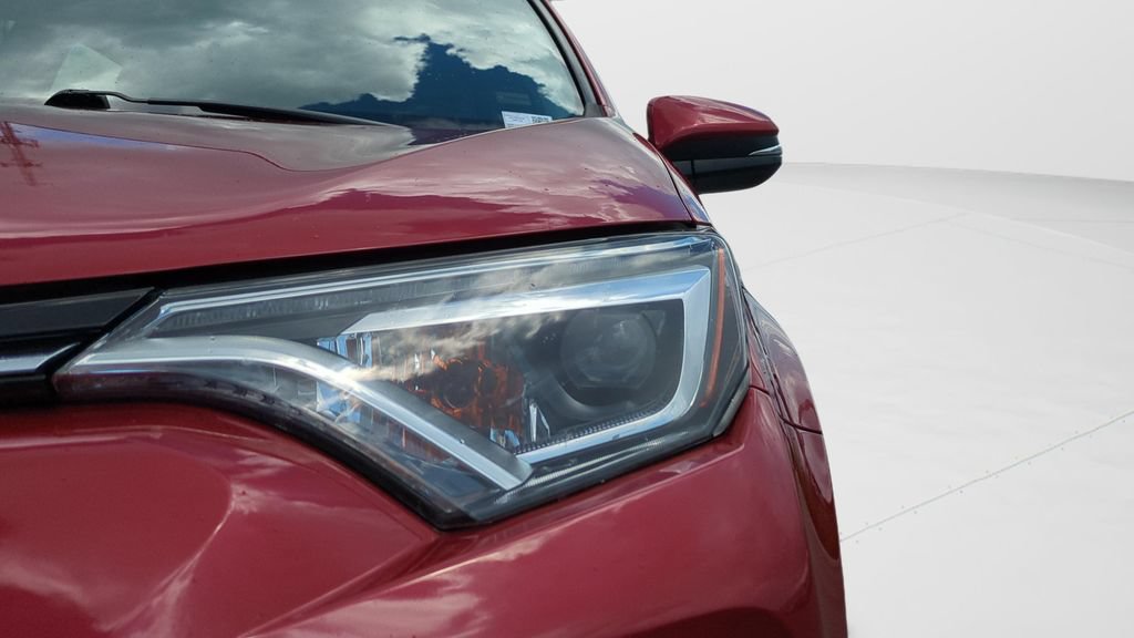 Used 2017 Toyota RAV4 Limited FWD image 26