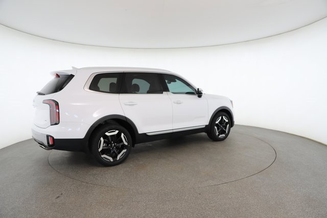 Used 2023 Kia Telluride EX w/ EX Captain's Chair Package image 19