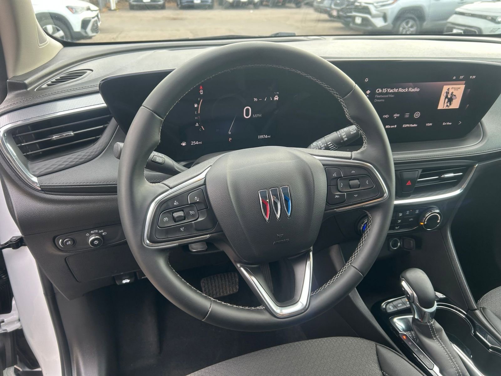 Used 2025 Buick Encore GX Preferred image 29