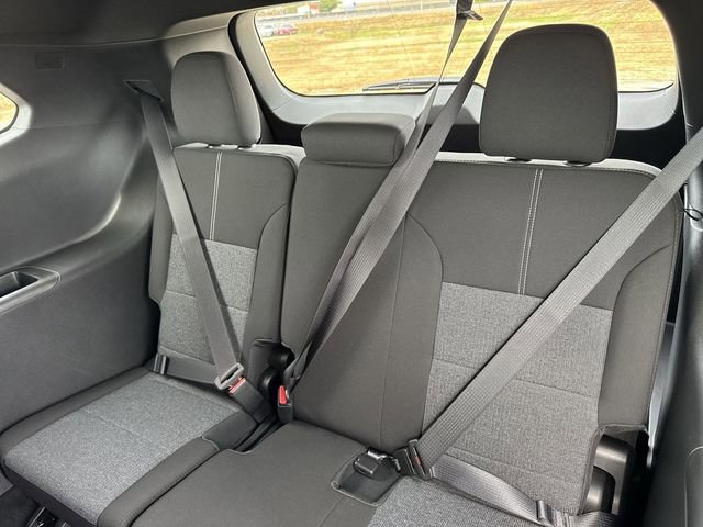 New 2026 GMC Acadia Elevation image 25