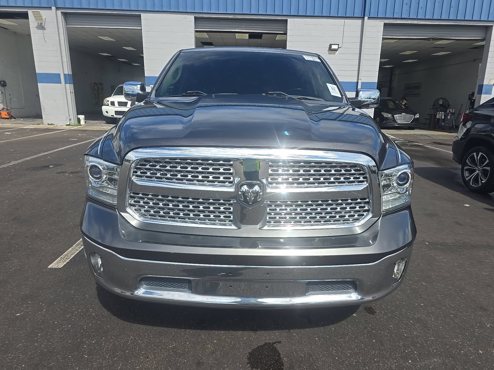 Used 2018 RAM 1500 Laramie RWD video 2