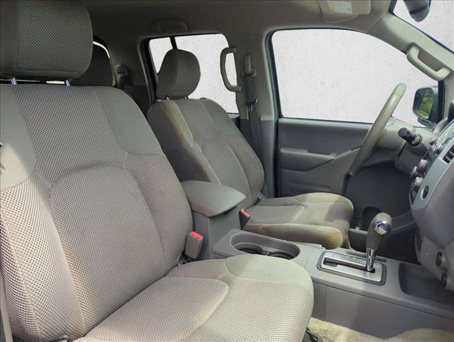 Used 2016 Nissan Frontier SV w/ SV Value Truck Package RWD image 24