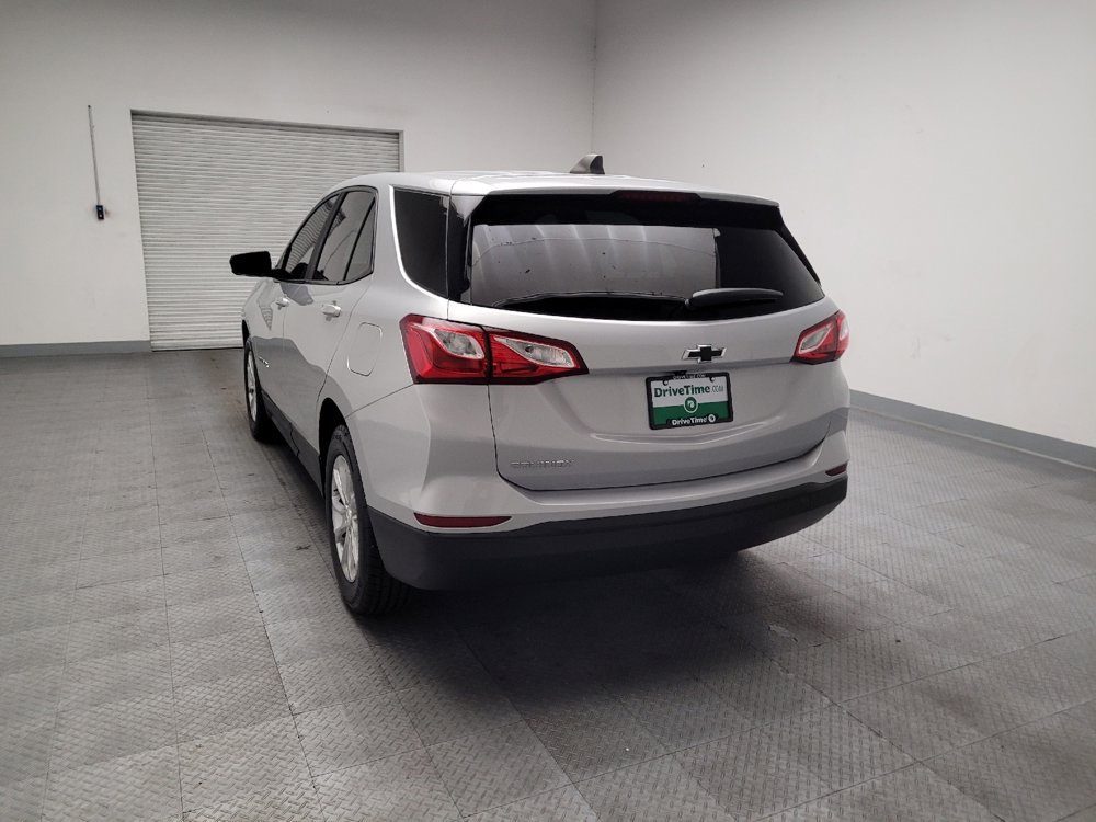 Used 2021 Chevrolet Equinox LS w/ LS Convenience Package FWD image 6