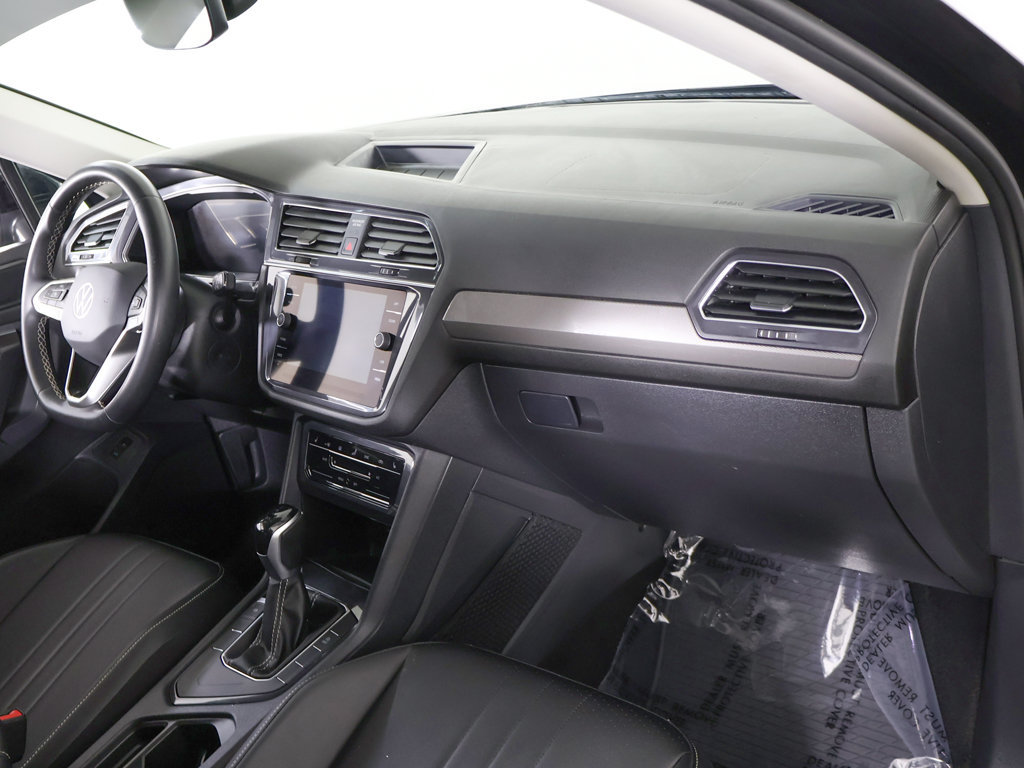 Used 2023 Volkswagen Tiguan SE FWD image 28