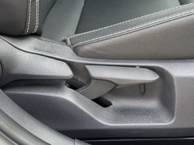 Used 2025 Toyota Camry SE FWD image 31
