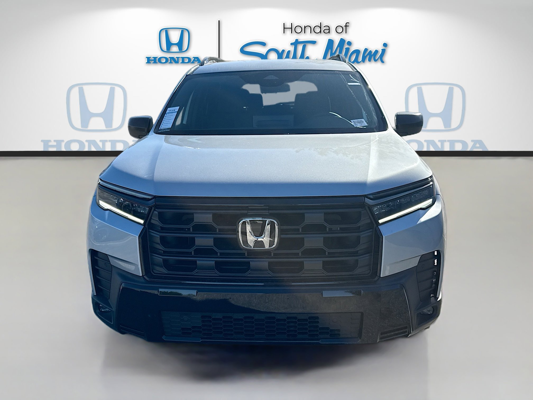 New 2026 Honda Pilot Sport image 2