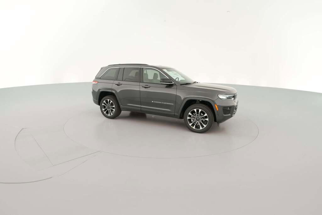 New 2025 Jeep Grand Cherokee Overland image 15