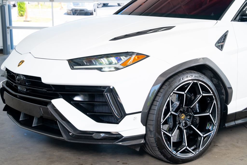 Used 2024 Lamborghini Urus Performante image 12