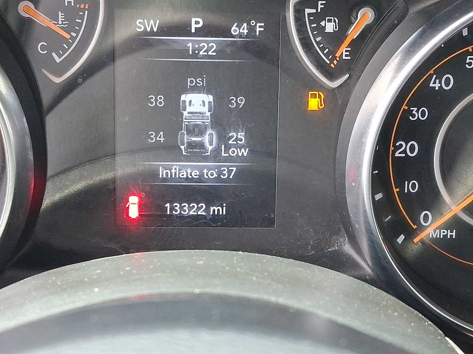 Used 2022 Jeep Wrangler Sport AWD/4WD image 12