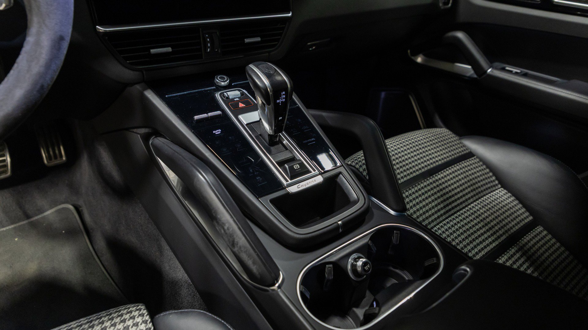 Used 2021 Porsche Cayenne Turbo S image 69