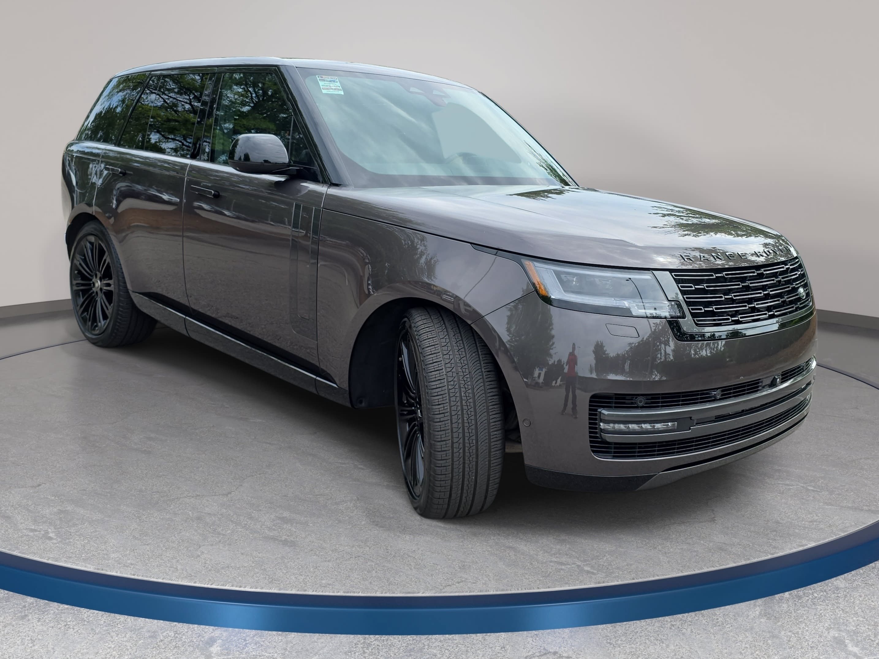 Certified 2024 Land Rover Range Rover SE AWD/4WD image 3