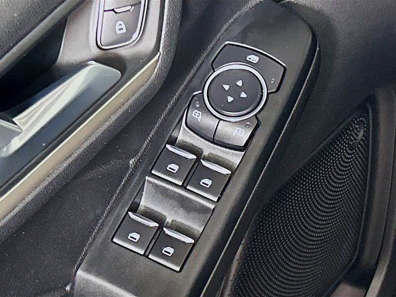 Used 2022 Ford Escape SEL image 18