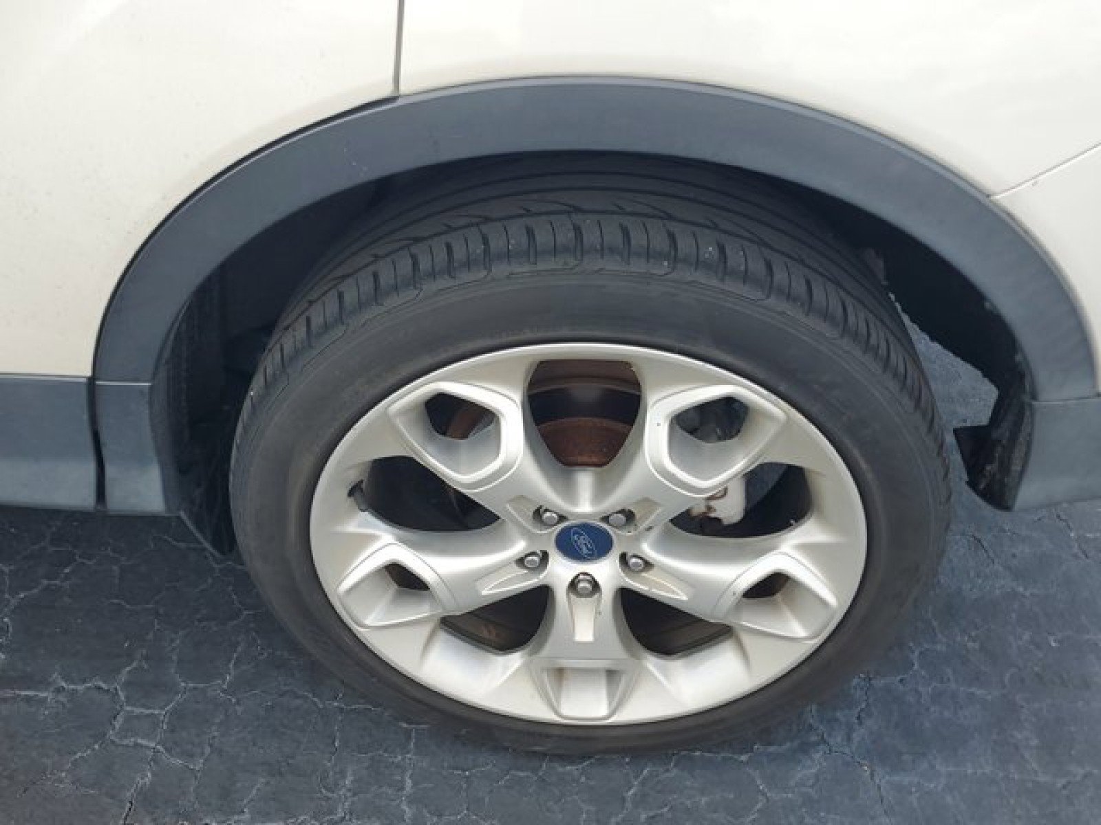 Used 2014 Ford Escape Titanium w/ Equipment Group 401A image 5