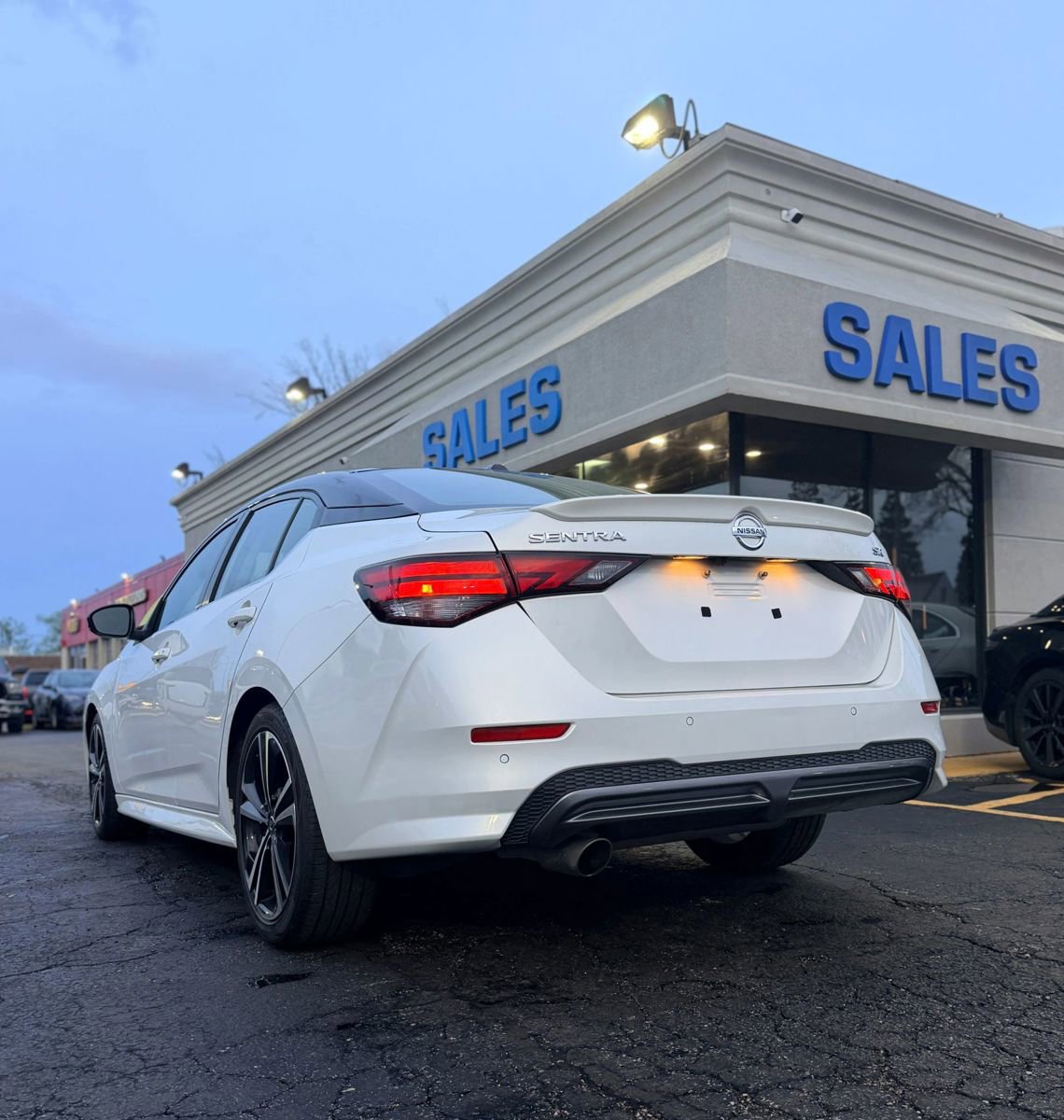 Used 2021 Nissan Sentra SR image 6