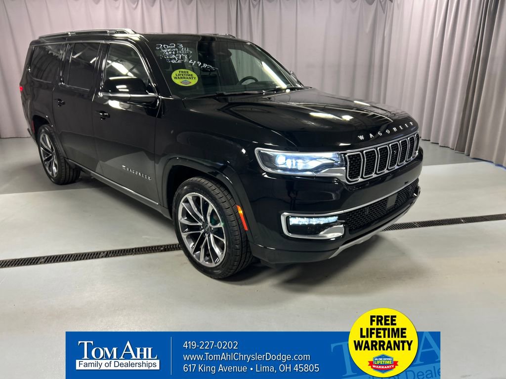 Used 2023 Jeep Wagoneer L Series III w/ Premium Group I image 1