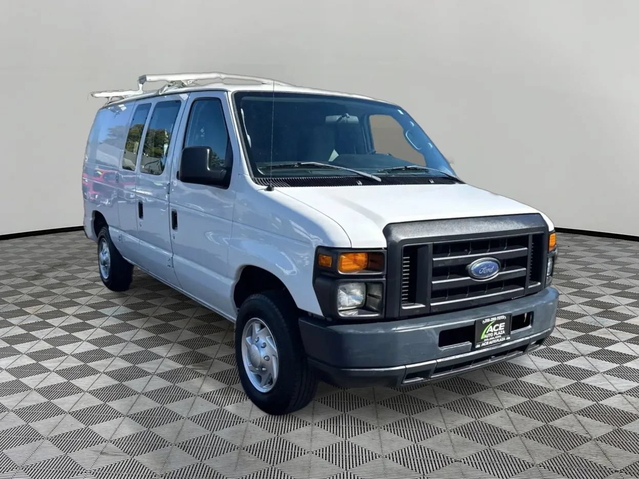 Used 2011 Ford E-150 and Econoline 150 w/ PWR Group RWD image 1