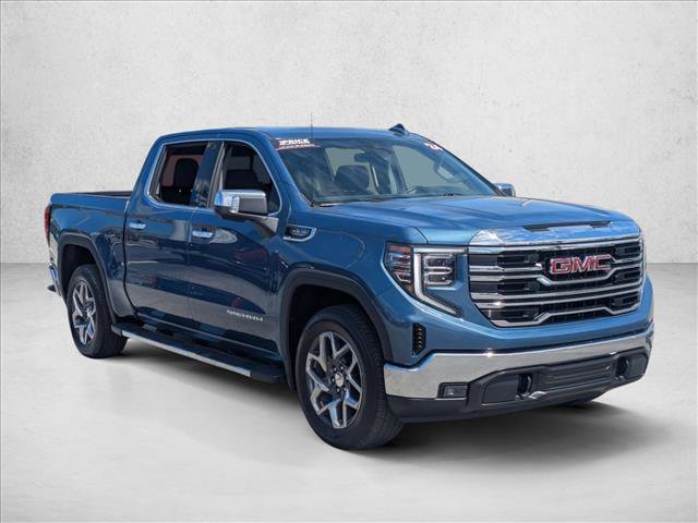 Used 2024 GMC Sierra 1500 SLT w/ SLT Premium Package image 3