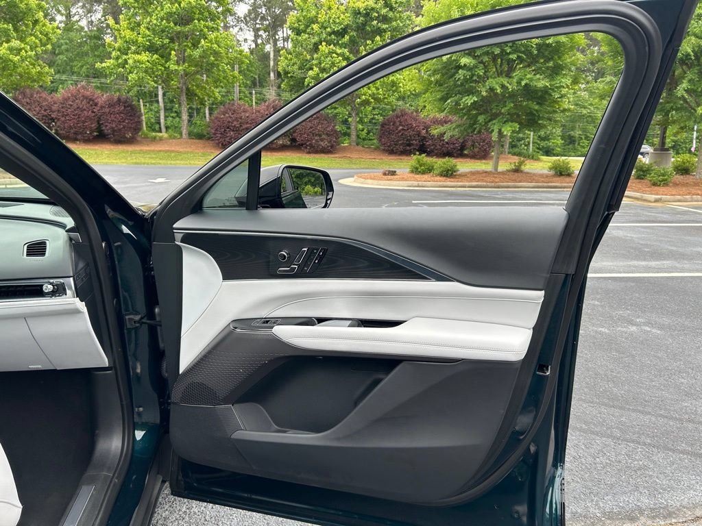 Used 2025 Cadillac Lyriq Luxury RWD image 60