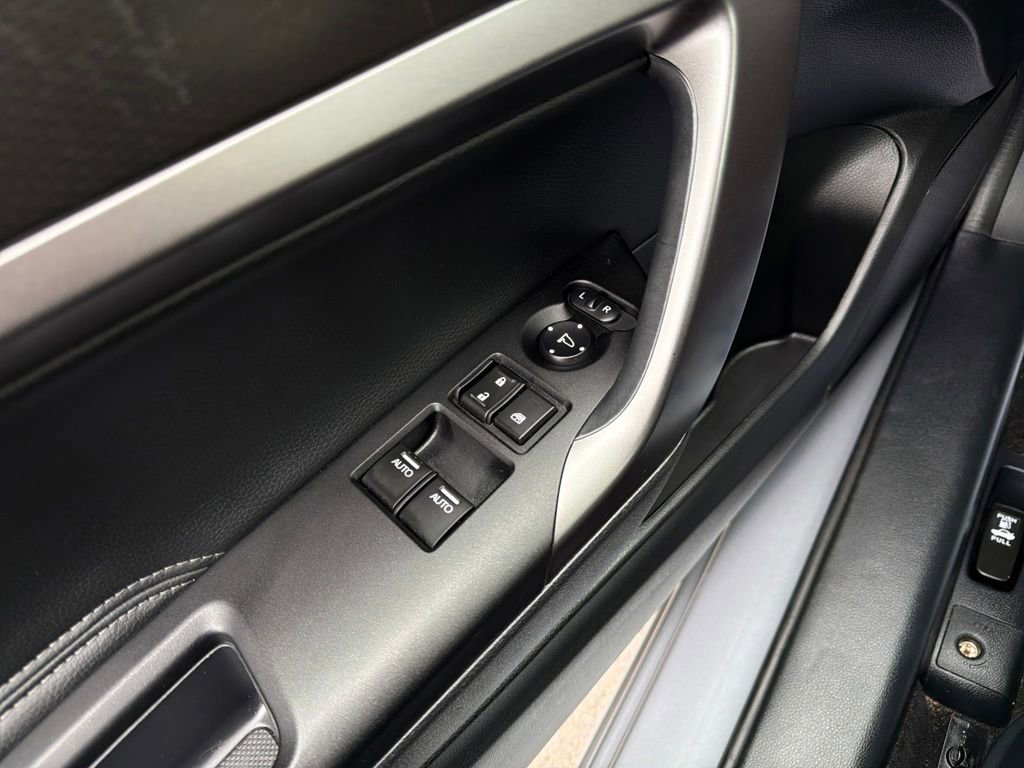 Used 2016 Honda Accord Touring image 12