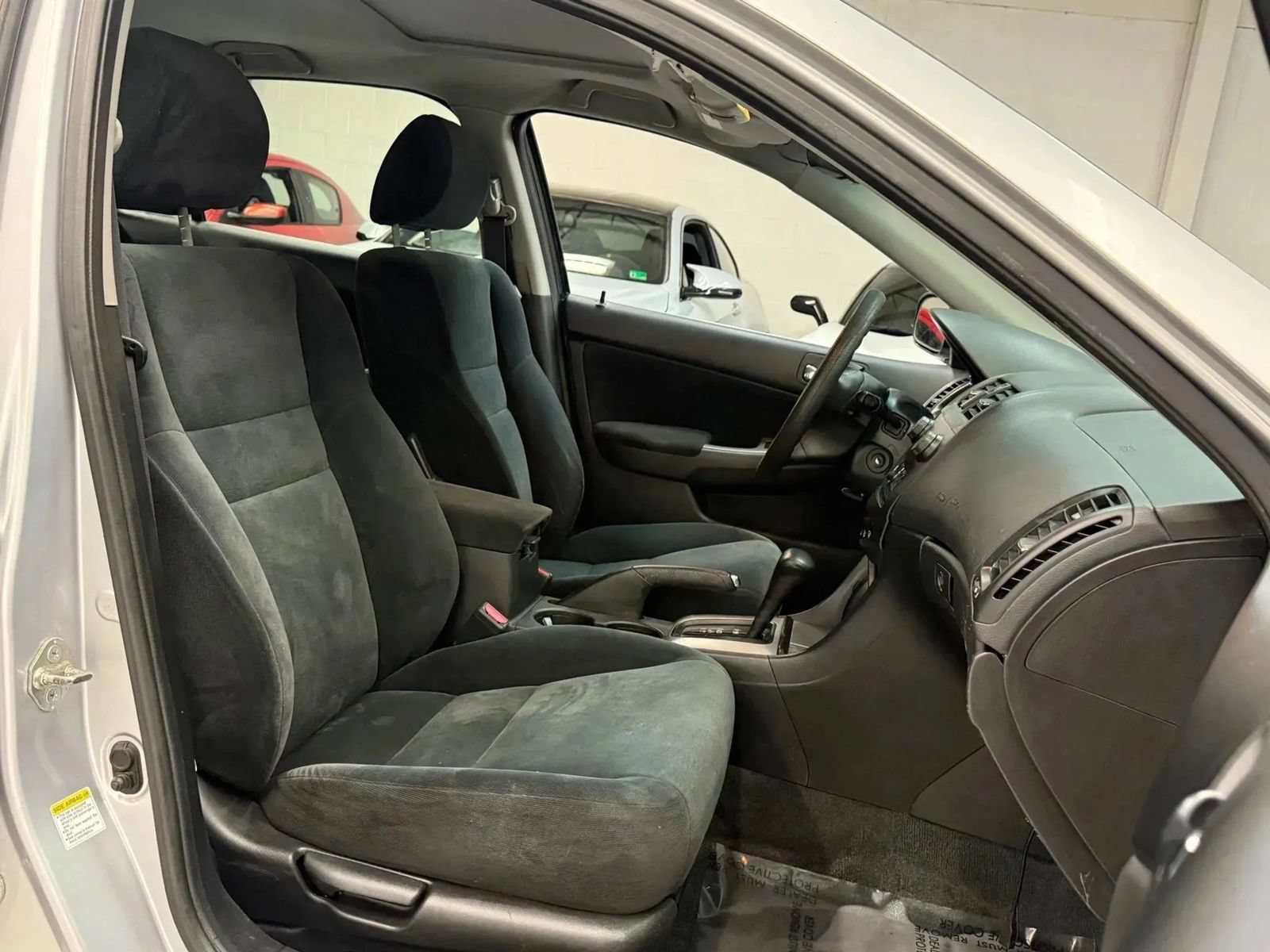 Used 2004 Honda Accord EX image 23
