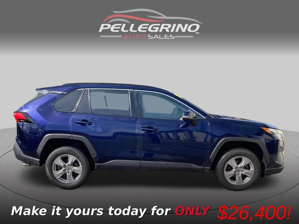 Used 2022 Toyota RAV4 XLE AWD/4WD image 8