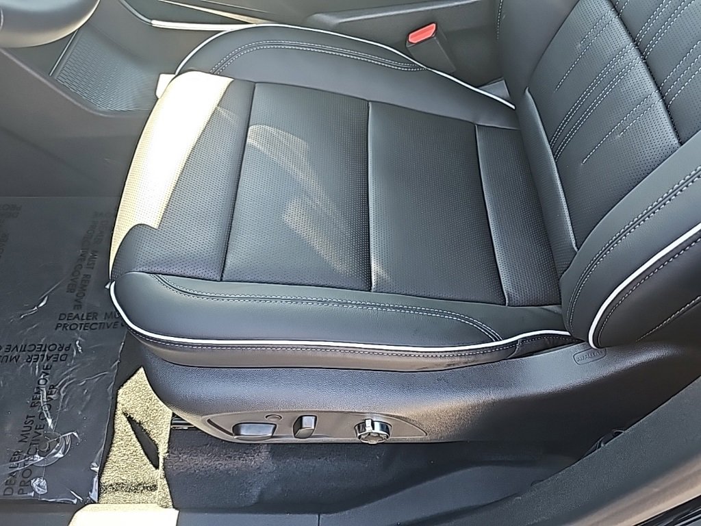 New 2026 Buick Enclave Avenir w/ Super Cruise Package image 13