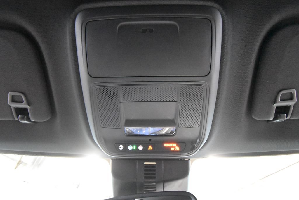 Used 2026 Buick Enclave Sport Touring AWD/4WD image 21