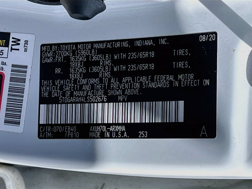 Used 2020 Toyota Highlander XLE FWD image 34