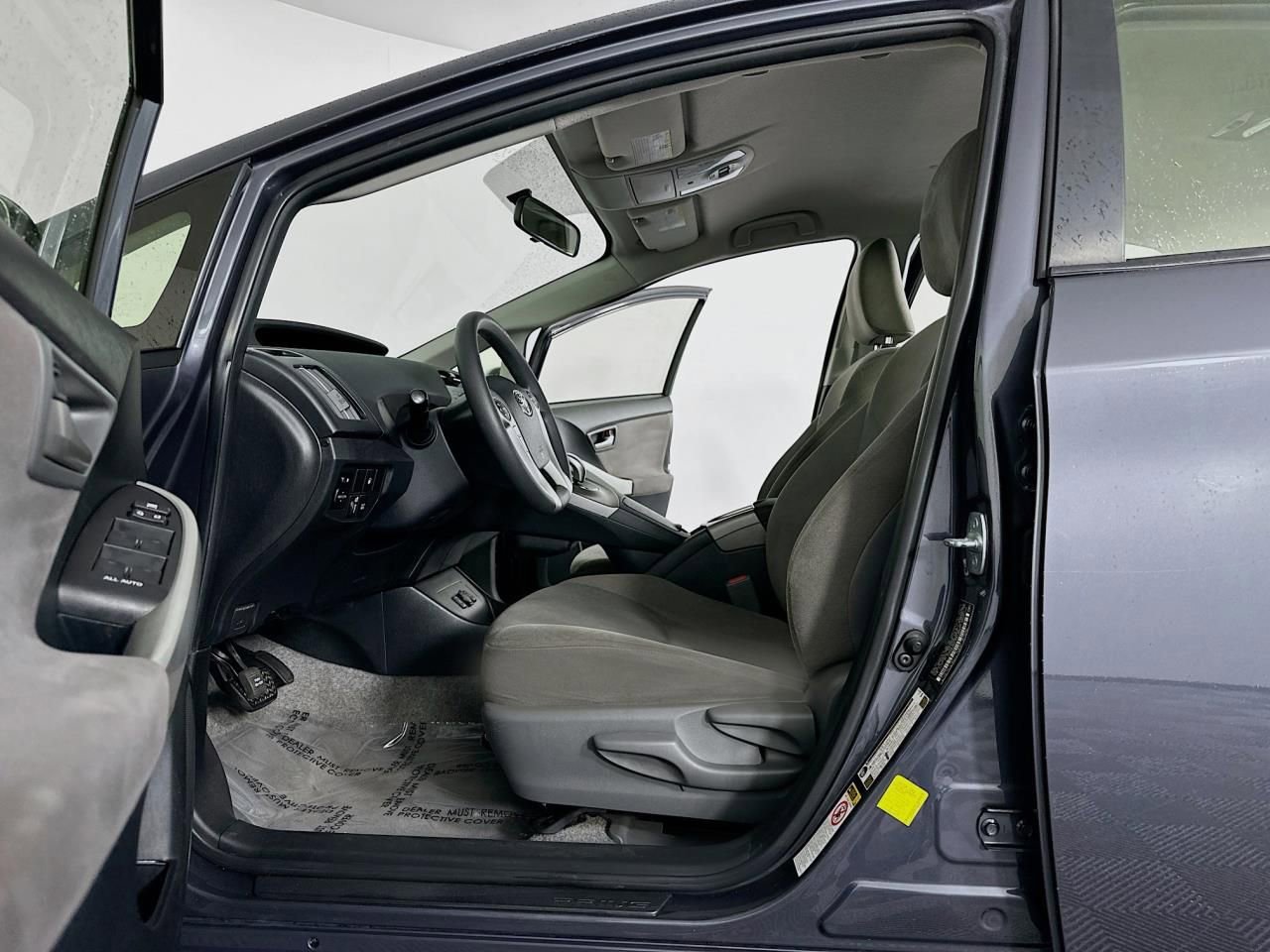 Used 2015 Toyota Prius Prime Plug-In Hybrid image 23