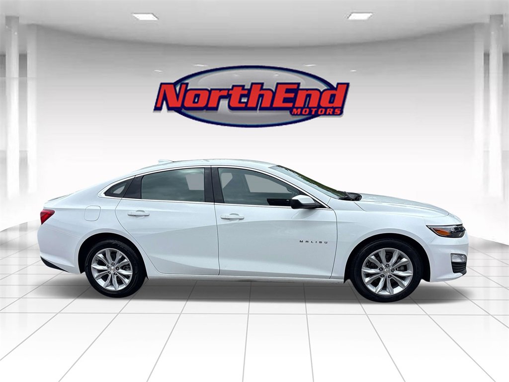Used 2023 Chevrolet Malibu LT image 2