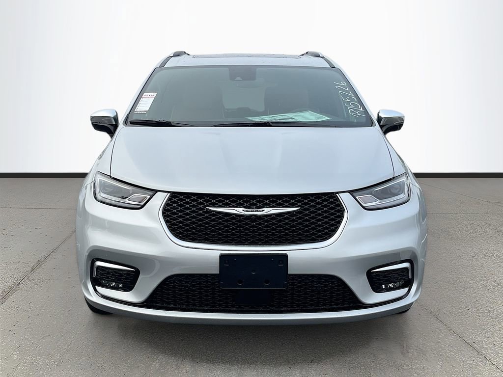 New 2026 Chrysler Pacifica Pinnacle FWD image 2