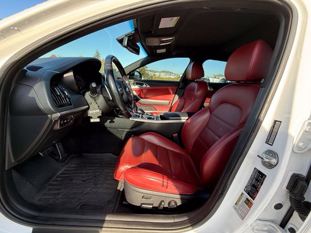 Used 2020 Kia Stinger GT2 image 11