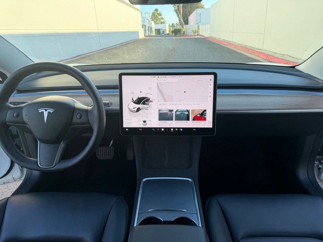 Used 2023 Tesla Model 3 Standard Range image 13