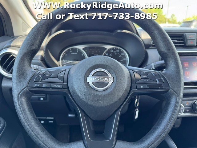 Used 2025 Nissan Versa S FWD image 12