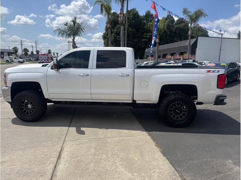 Used 2018 Chevrolet Silverado 2500 LTZ w/ Duramax Plus Package AWD/4WD image 8