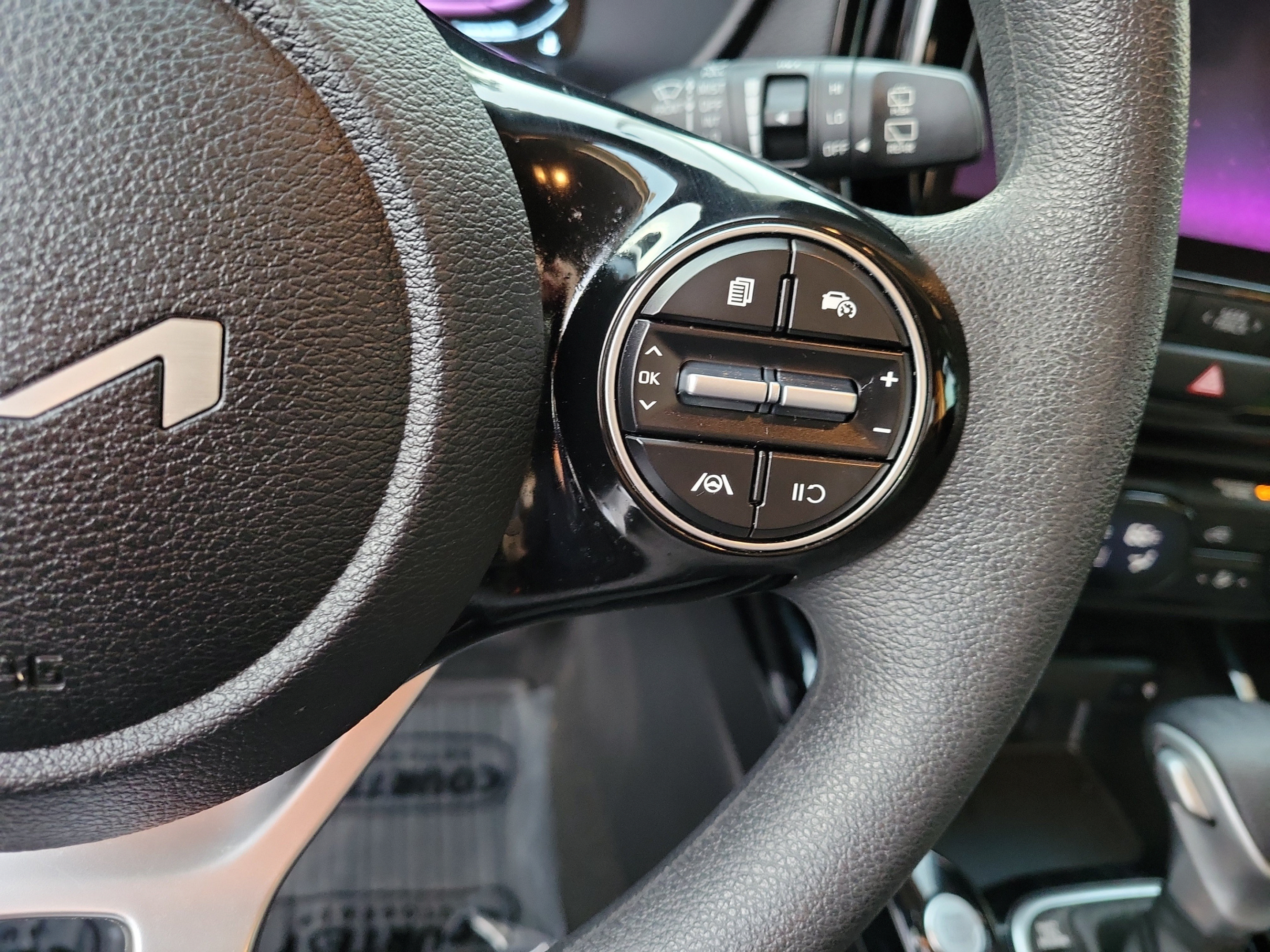 Certified 2023 Kia Soul S FWD image 25