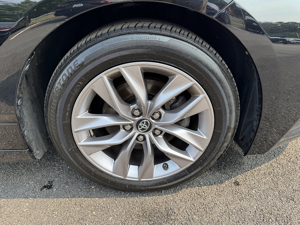 Used 2019 Toyota Avalon XLE w/ Moonroof Package FWD image 20