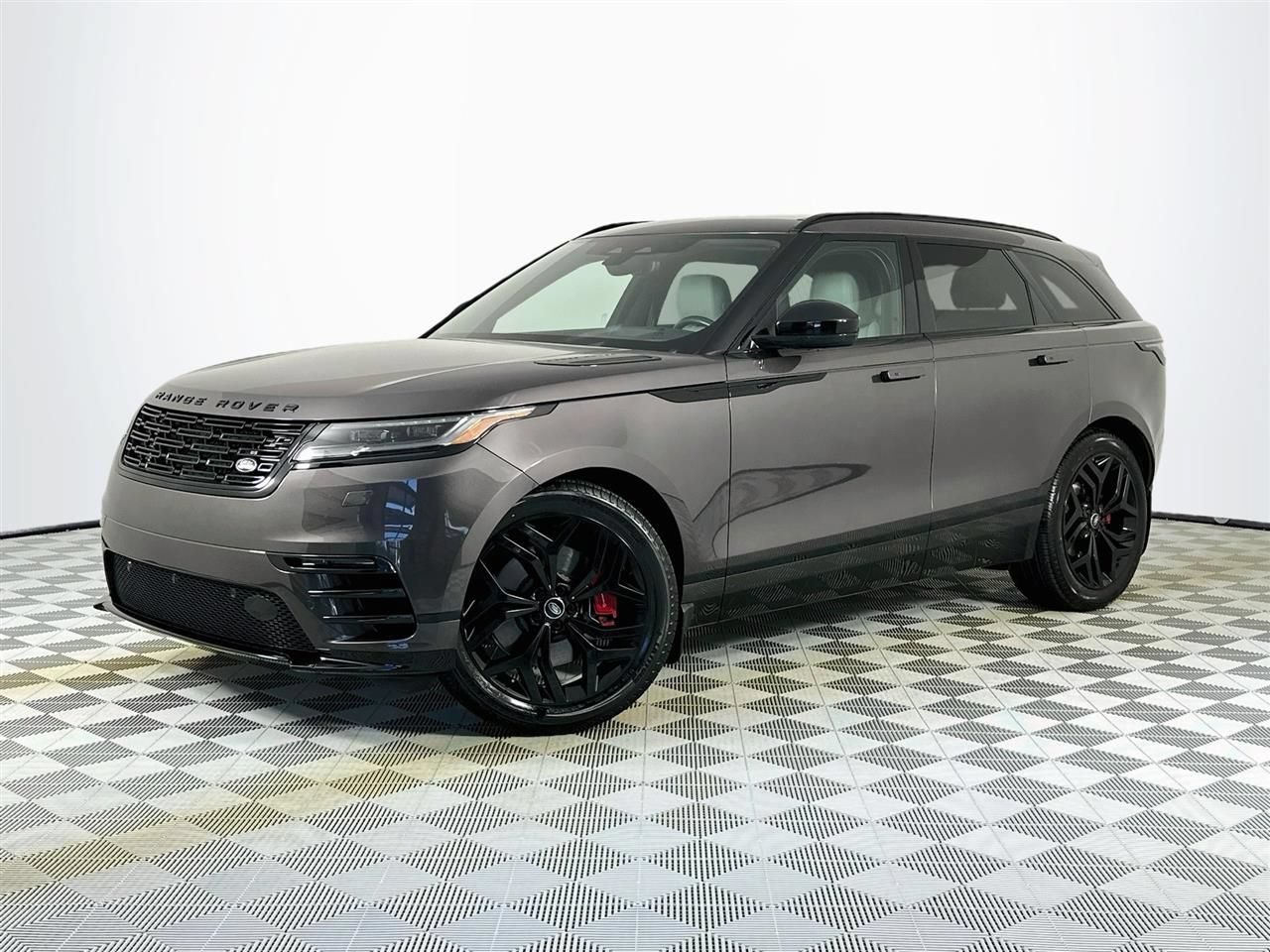 Certified 2024 Land Rover Range Rover Velar Dynamic SE AWD/4WD image 1