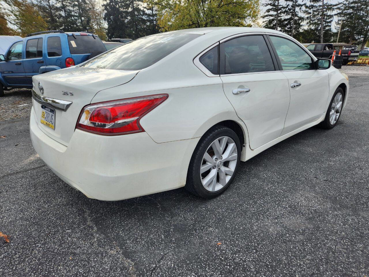 Used 2013 Nissan Altima 3.5 S image 5
