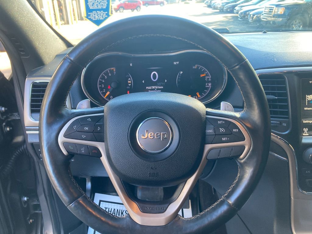 Used 2017 Jeep Grand Cherokee Limited image 18