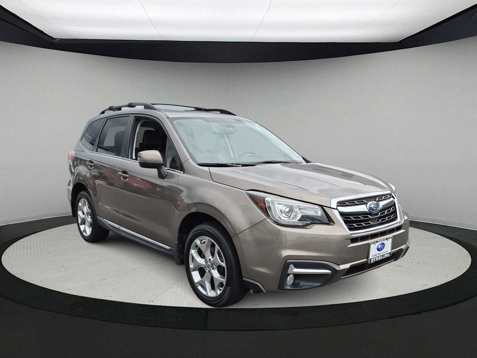 Used 2018 Subaru Forester 2.5i Touring AWD/4WD image 2