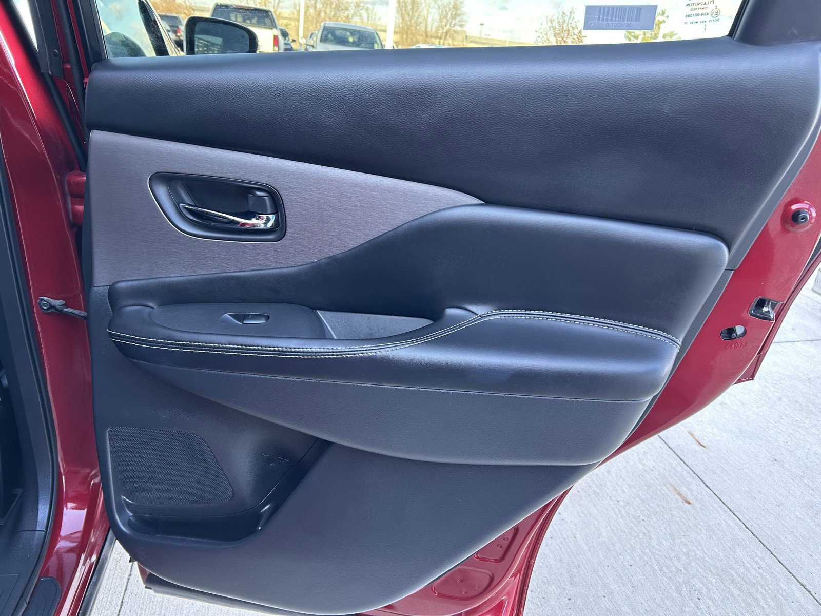 Used 2023 Nissan Murano SV image 16